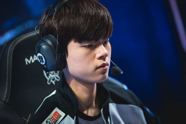 League of Legends: Interesting anecdote about Korean superstar - 3rd-Class Demon King Faker used to be a "boss", surpassing Deft 3