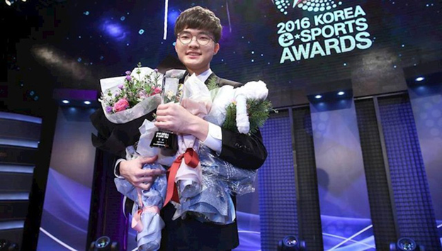 League of Legends Fun: Faker and "secret" are not known 8