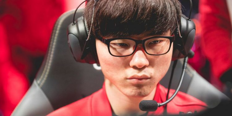 League of Legends: Interesting anecdote about Korean superstar - 3rd-Class Demon King Faker used to be a "boss", surpassing Deft 1