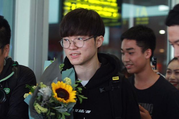 League of Legends: MSI 2019 - SKT has been present in Vietnam this afternoon and ready for the upcoming match with G2 Esport 5