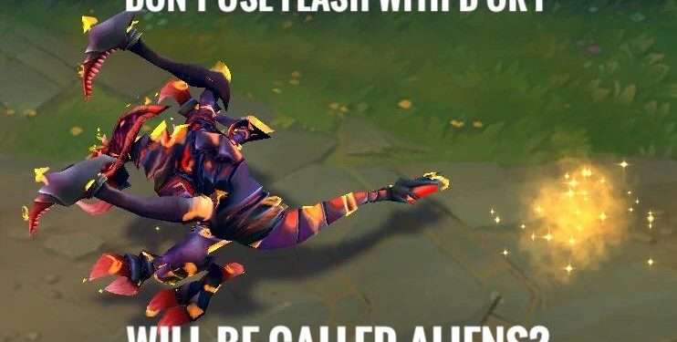 League of Legends: You will be called an alien if you do not use Flash with D or F 1