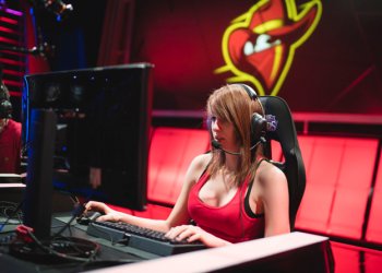 League of Legends: The first female LoL player in history to died at age 24 2