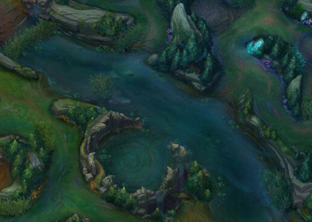 Did you know: In Summoner’s Rift, a river is not a river, a forest is not a forest - river is basically two ponds 4