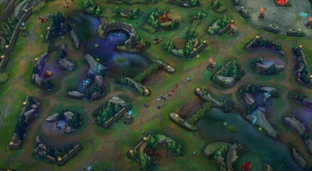 Here are 8 differences that players has pointed out in League of Legends: Wild Rift 6