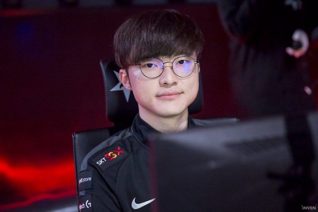Will Faker Receive Right-hand Insurance? T1 Signs Sponsor Partnership with One of the Biggest Banks in Korea