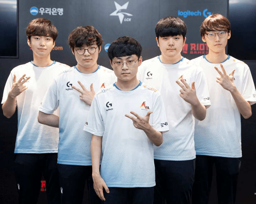 Coach kkOma believes that DAMWON Gaming will be the world's champion this year 3