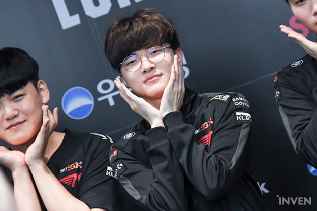 Faker spent all his donations from fans and more than 62.000USD on charity activities 2