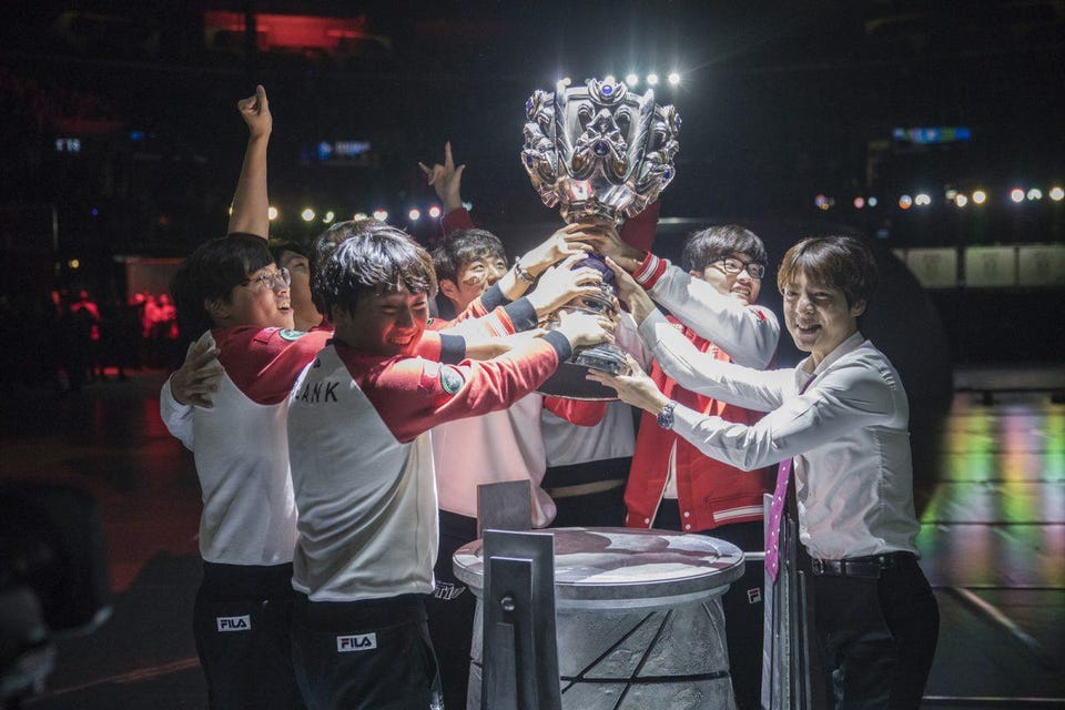 LCK announced their 2021 Summer Awards, Faker failed to make it to the list 4