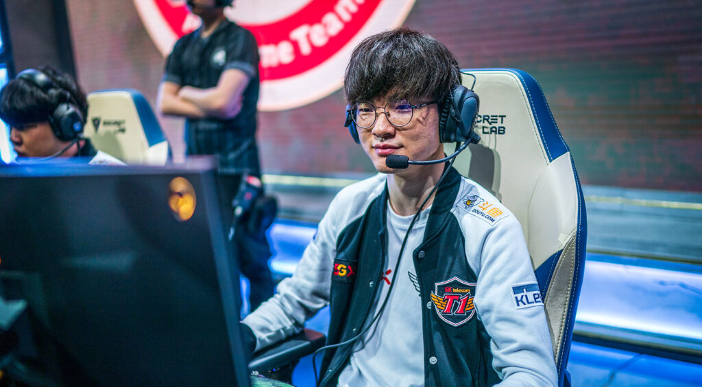 After winning the LCS Championship, 100 Thieves player called Faker a "fanboy" 9