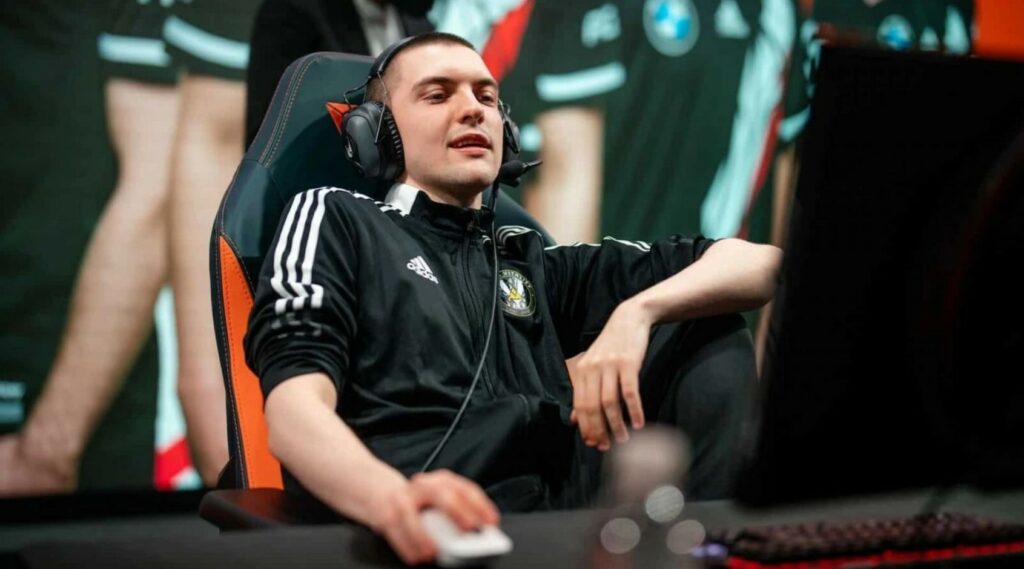 Team Vitality is seeing 2 old players away, leaving with a whole new roster in the upcoming years 2