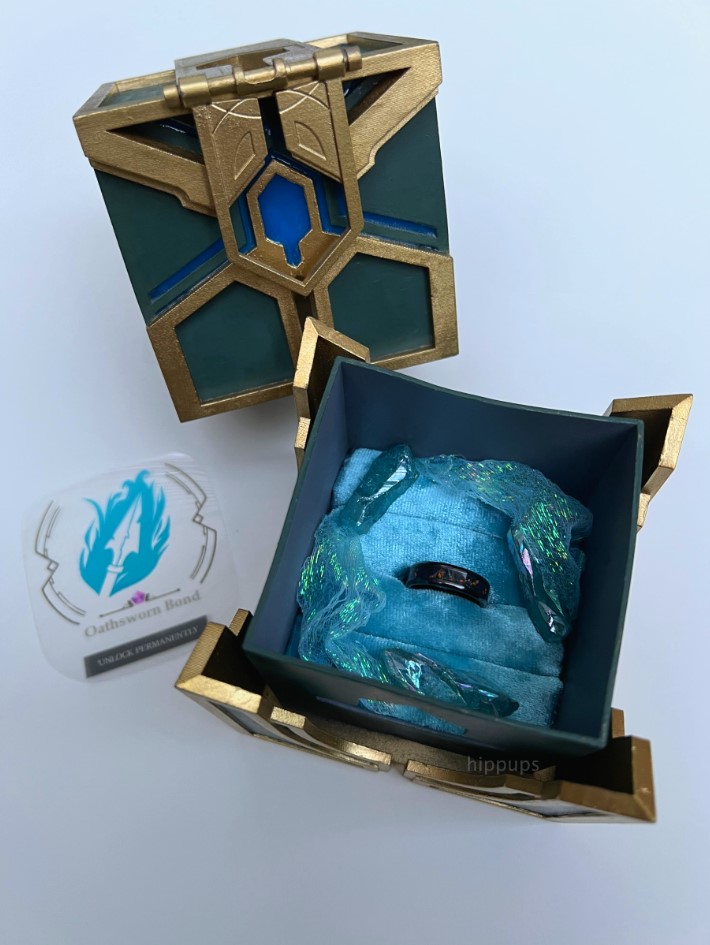 League players proposed with a real-life Hextech Chest 6